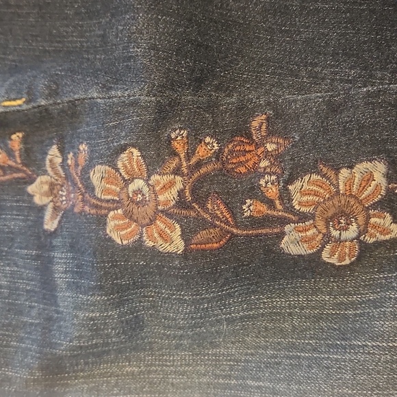 Jessica Simpson Dark Blue Skinny Jeans with Floral Embroidery - Picture 2 of 8